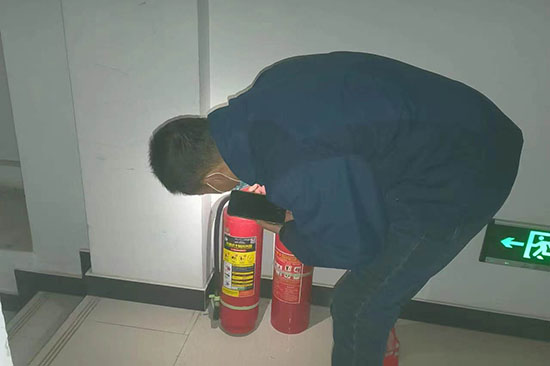 �׃��@�����S��